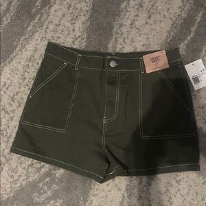 Sweet Love Women's Green Shorts